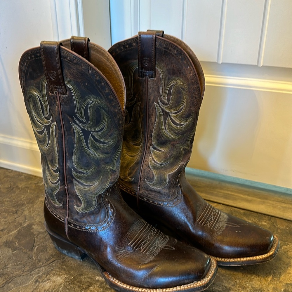 Men’s Ariat square toe